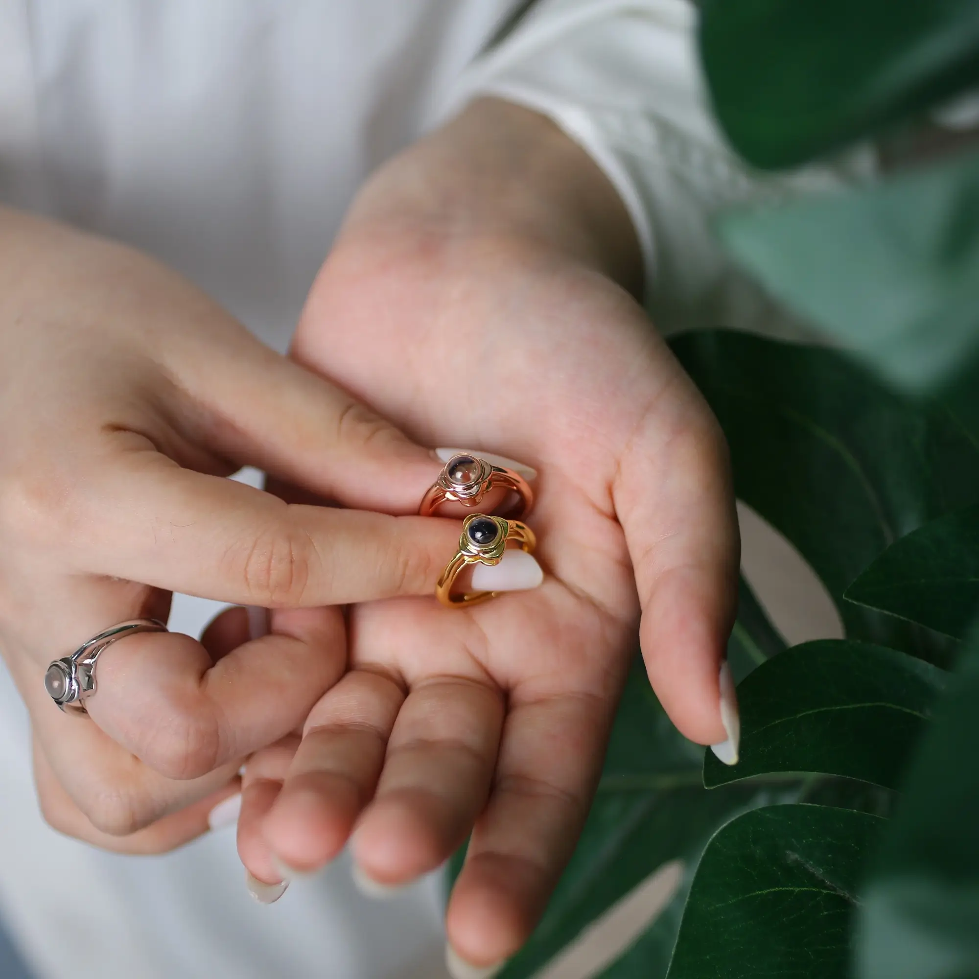 custom hidden photo projection ring Personalized ring with secret projection photo inside, a meaningful keepsake for loved ones.