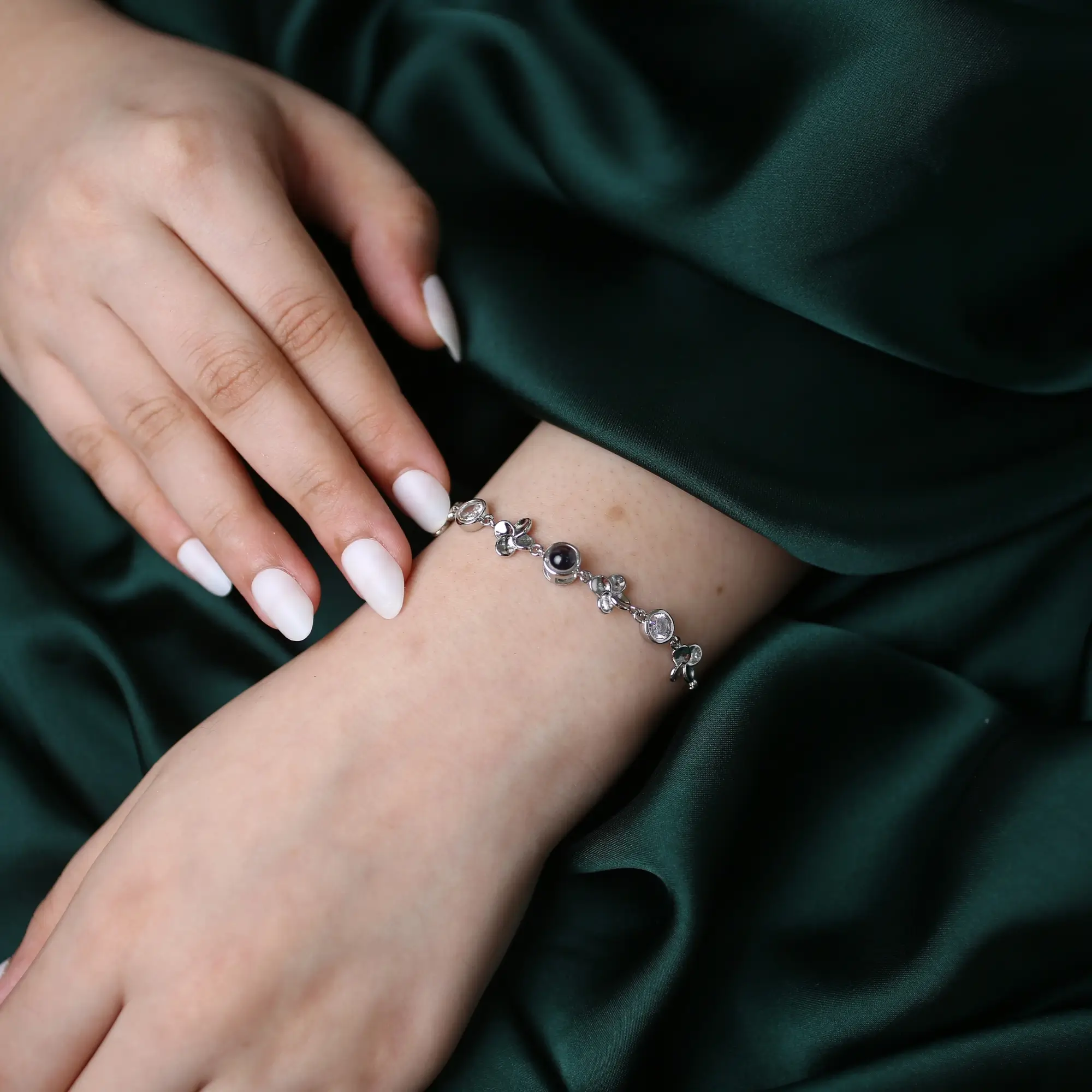 four leaf clover photo bracelet Silver clover bracelet with projection photo inside, a heartfelt gift for her or mom.