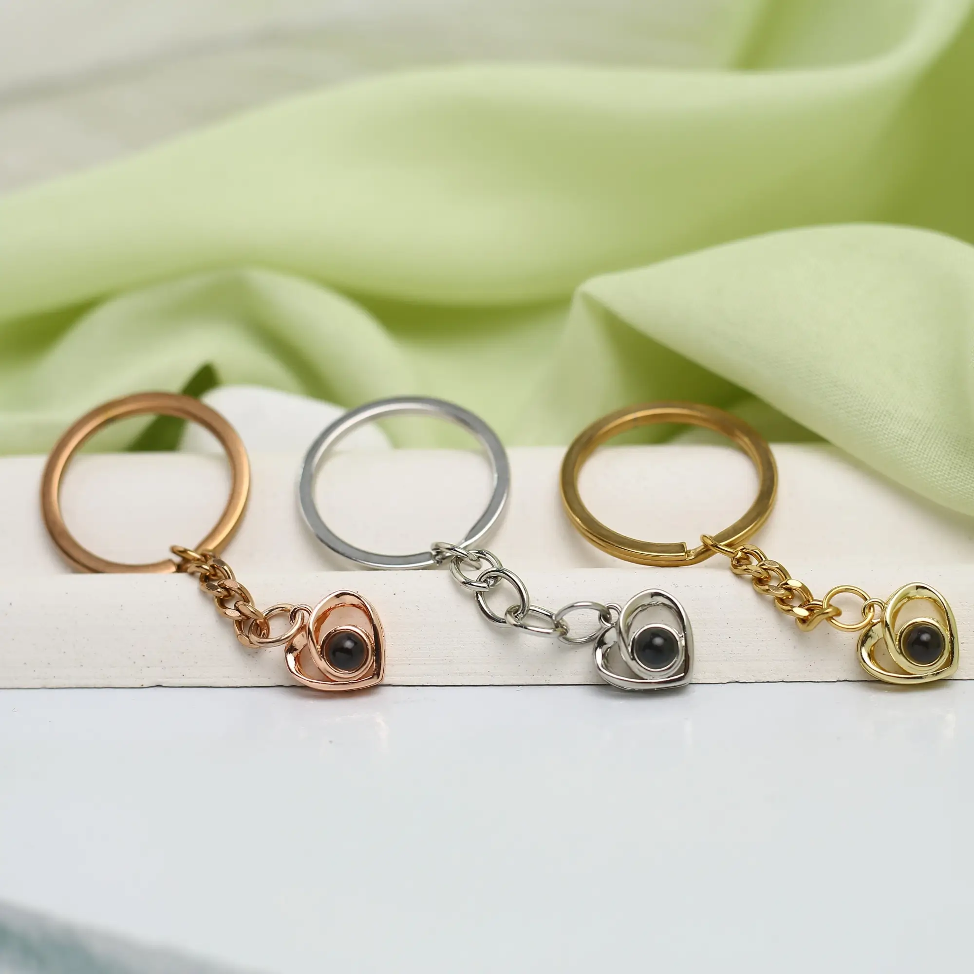 love crossed heart custom keychain Crossed heart projection keychain with hidden image inside, a romantic keepsake gift.