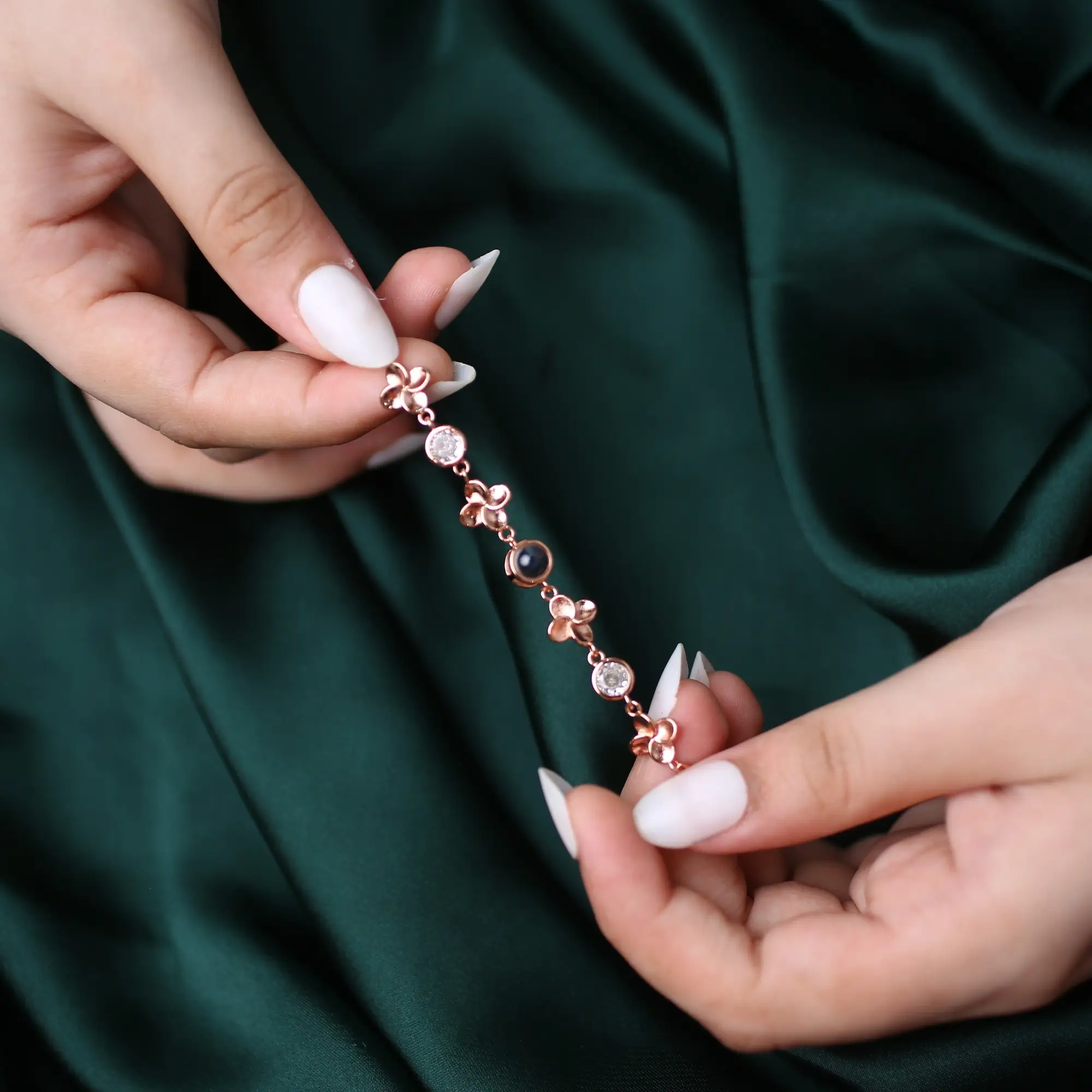 lucky clover projection bracelet Personalized four leaf clover bracelet with hidden photo inside, a timeless keepsake of love.