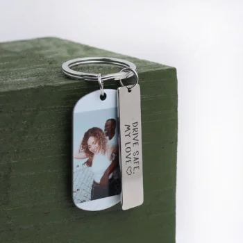 UV photo engraved metal keychain, a sentimental keepsake for special memories.