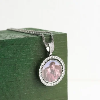 Modern spinning pendant for men engraved with double photos, a meaningful piece of jewelry.