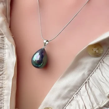 Natural Black Mother of Pearl Teardrop Silver Pendant Necklace