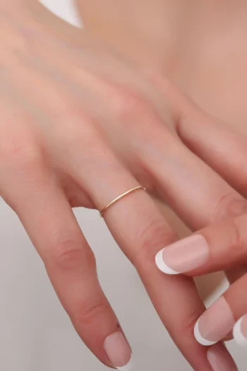 14K Solid Gold Thin Round Ring – 1 mm Minimalist Wedding Band