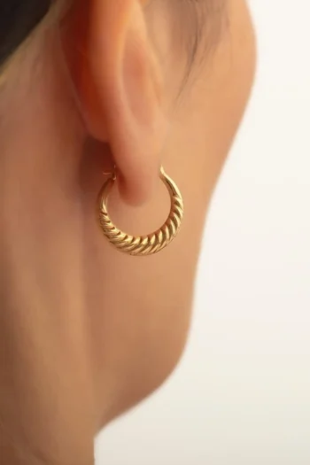 14K Solid Gold Dainty Mussel Hoop Earrings – Medium Round Hoops