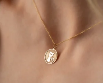 14K Solid Gold Engraved Cat Necklace – Minimalist Cat Charm Pendant